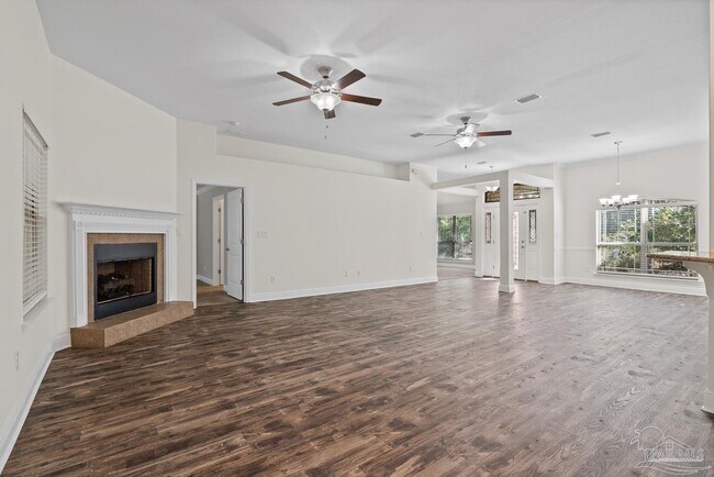 Building Photo - 5810 Red Cedar St