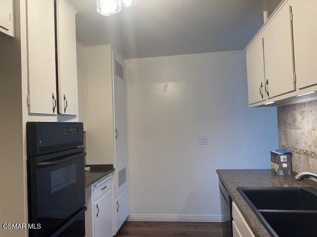 Building Photo - 2485 E Hillcrest Dr