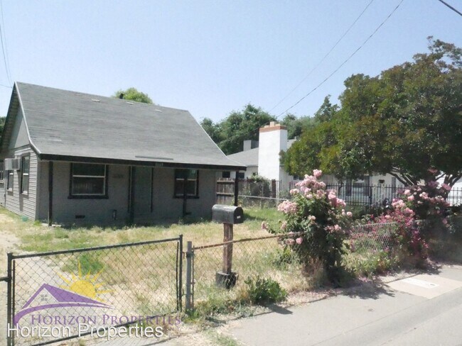 Building Photo - 2 br, 1 bath House - 3269 Belden St