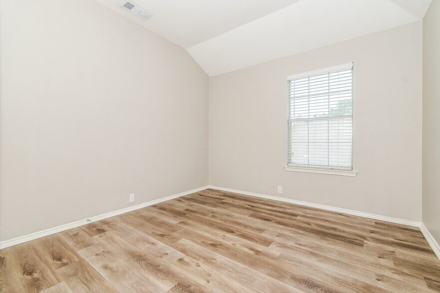 Building Photo - 1333 Mill Wood Ln