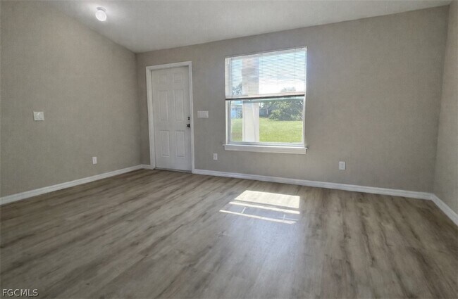 Building Photo - 3108 73rd St W