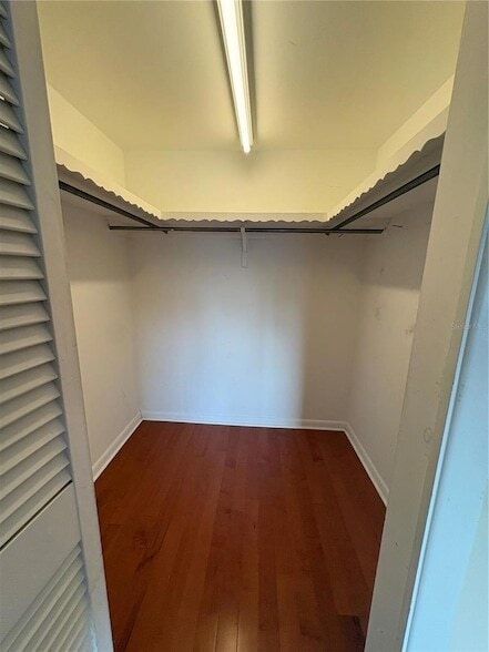 Building Photo - 5220 Brittany Dr S