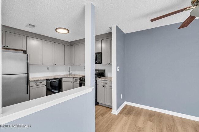 Building Photo - 106 Frontier Way