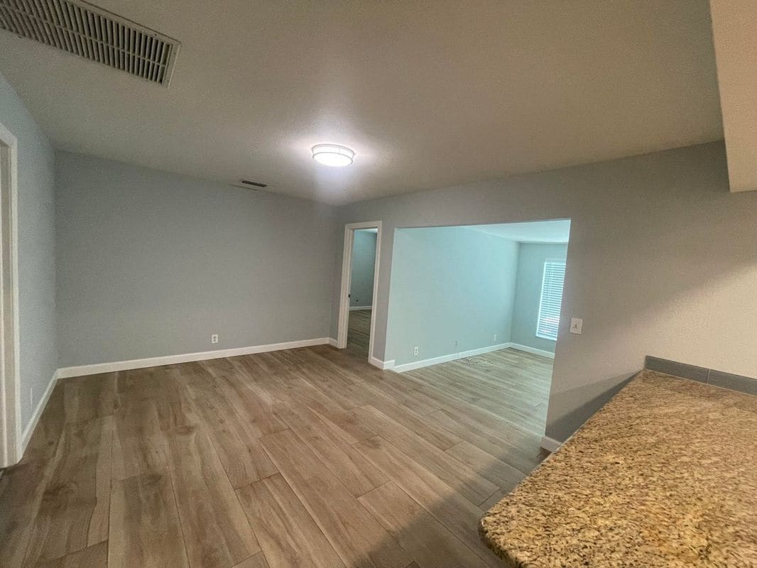 Building Photo - 11737 Inverness Cir