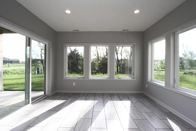 Building Photo - Beautiful 5 Bed/3 Bath House Available February 1st, 2026!