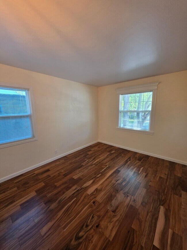 Building Photo - Endearing 4/2 Top of the Line Remodel in Concord's Canterbury Neighborhood