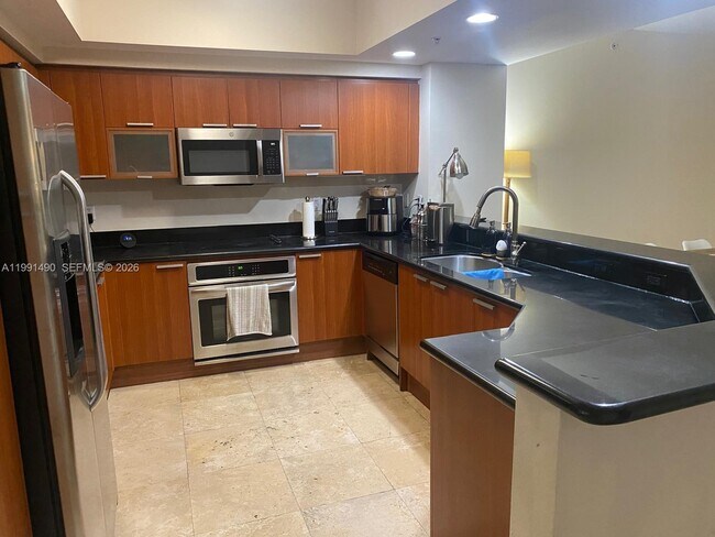 Building Photo - 15051 Royal Oaks Ln