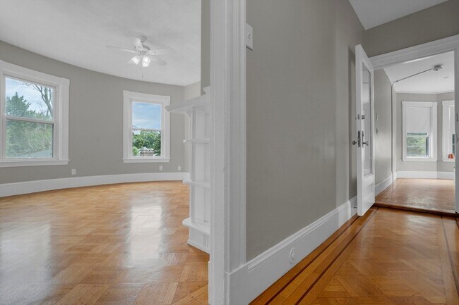 Building Photo - 59 Spring St