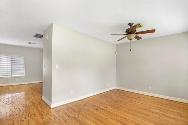 Building Photo - 18631 Atasca Oaks Dr