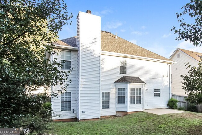 Building Photo - 550 Gardinia Dr