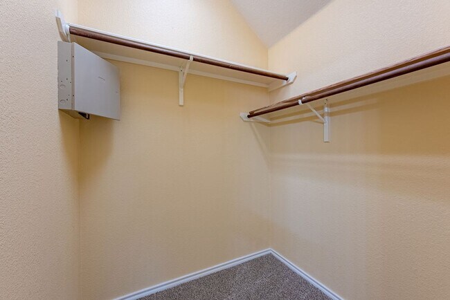 Building Photo - 7414 W Magic Mountain Ln