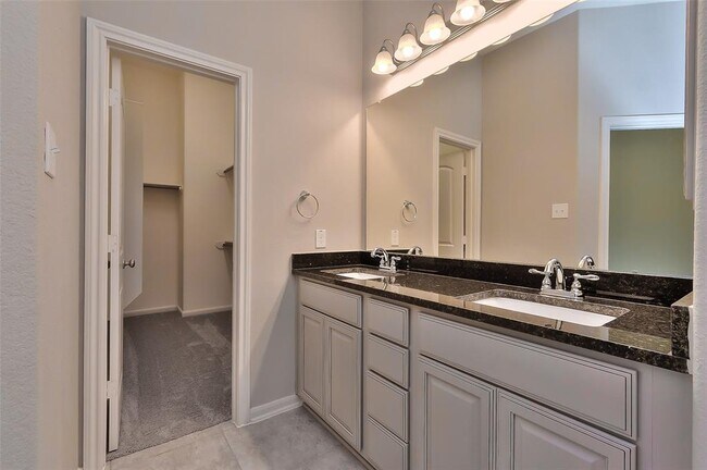 Building Photo - 163 Axlewood Ct