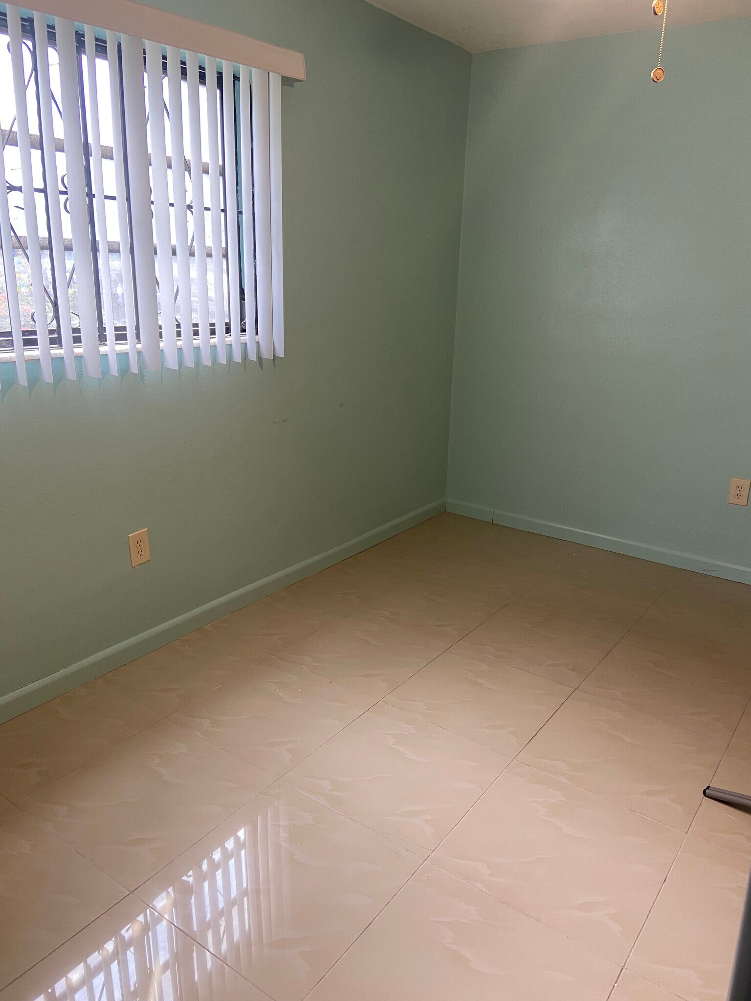 Another side of the room - 255 NE 164th Ter