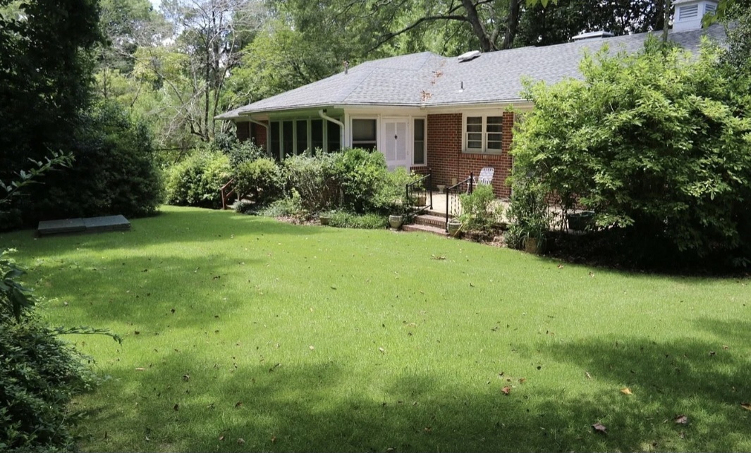 Backyard - 525 S College St
