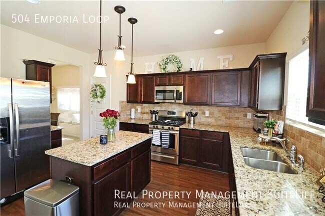 Building Photo - 504 Emporia Loop