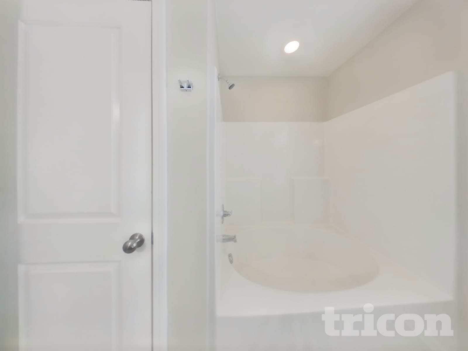 Building Photo - 501 Eastfair Dr