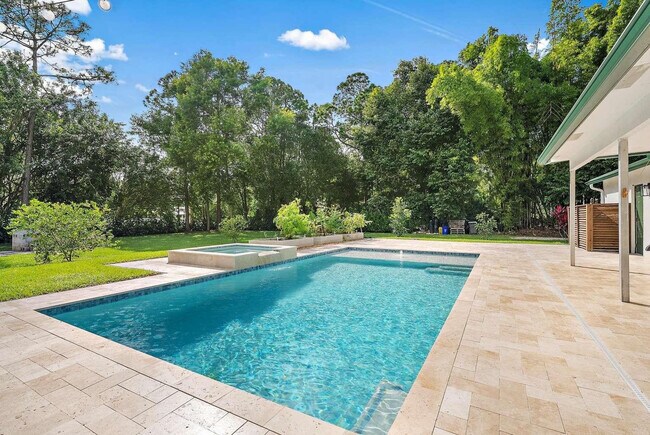 Building Photo - 11828 171st Ln N