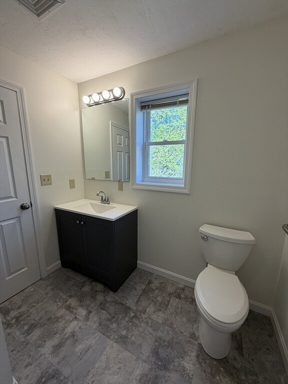 Building Photo - 326 N Main St