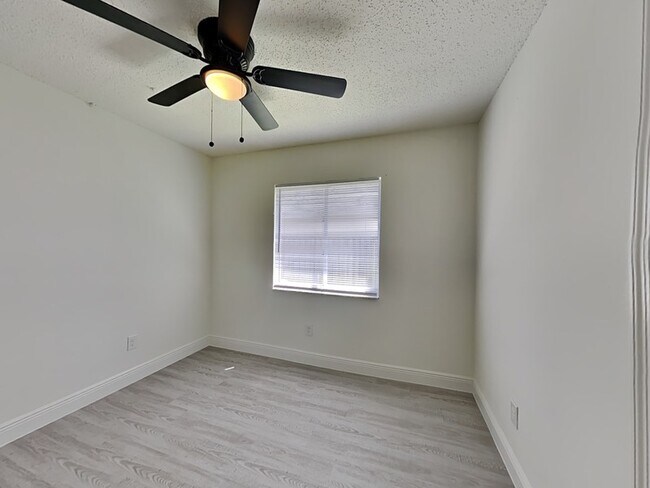 Building Photo - 13838 Ginger Creek Blvd