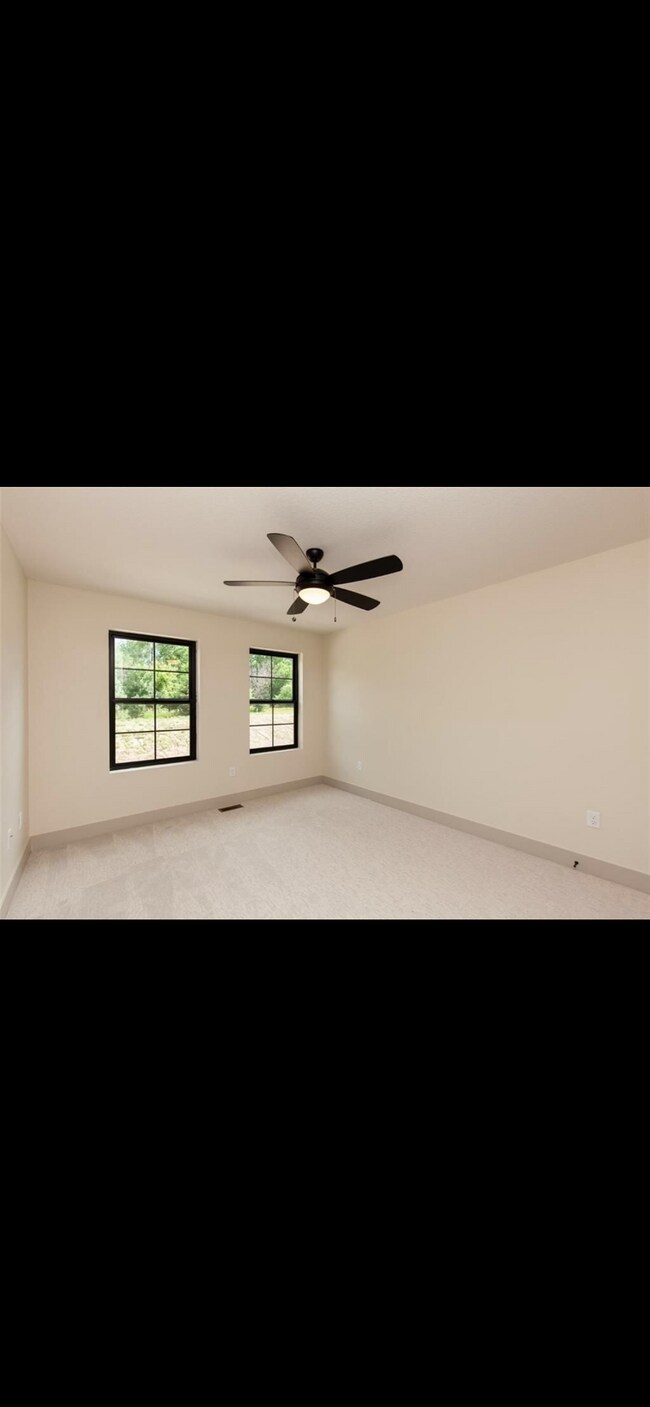 Building Photo - 6460 Galleria Dr
