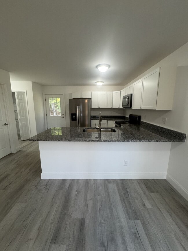 Building Photo - 203 Quinn Hill Ln