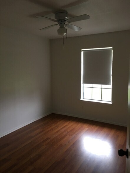 Building Photo - 3622 Calle Nortenia