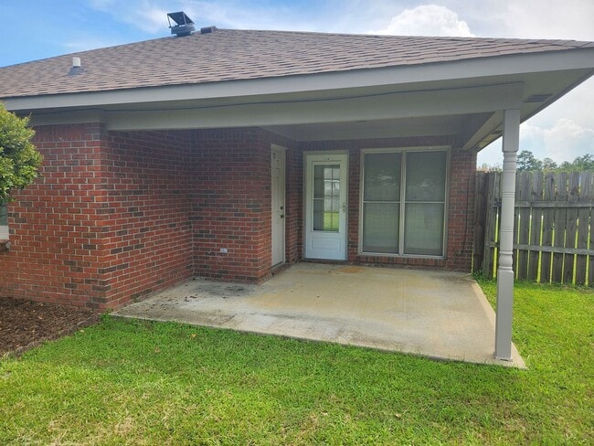 Building Photo - 6523 Fairfax Way