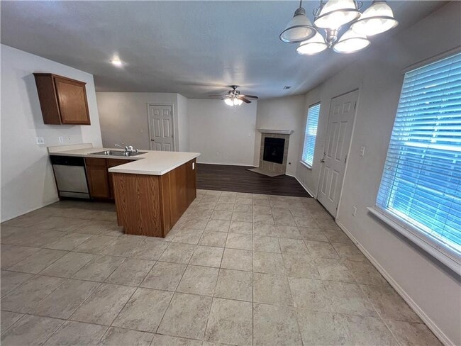 Building Photo - 2299 Skyler Dr