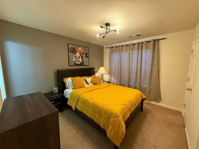 Building Photo - 1487 Cove Creek Cir