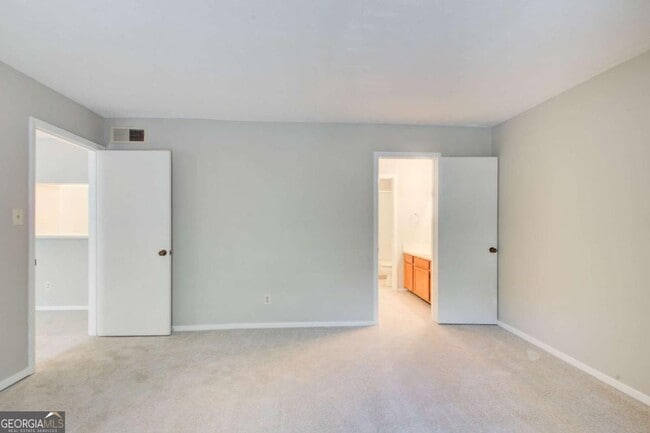 Building Photo - 805 Tuxworth Cir