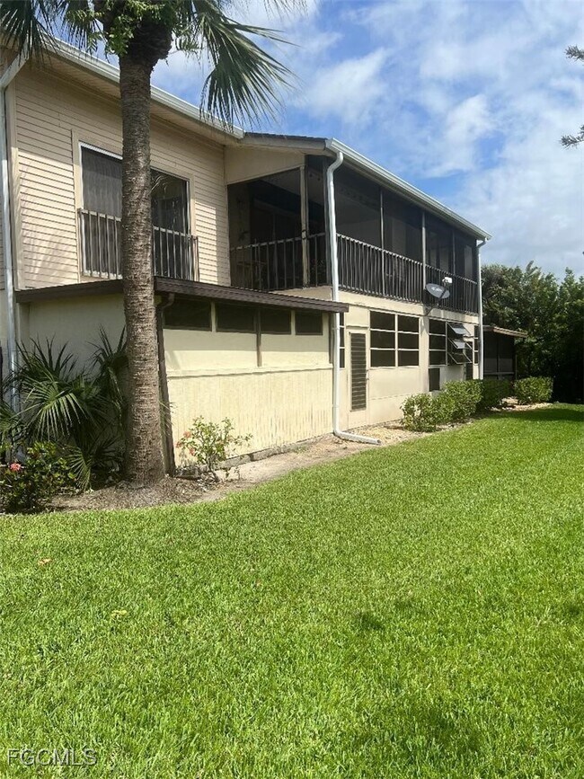 Building Photo - 5707 Foxlake Dr