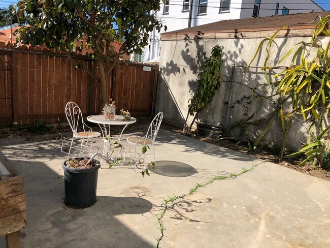 Building Photo - 4718 Dockweiler St