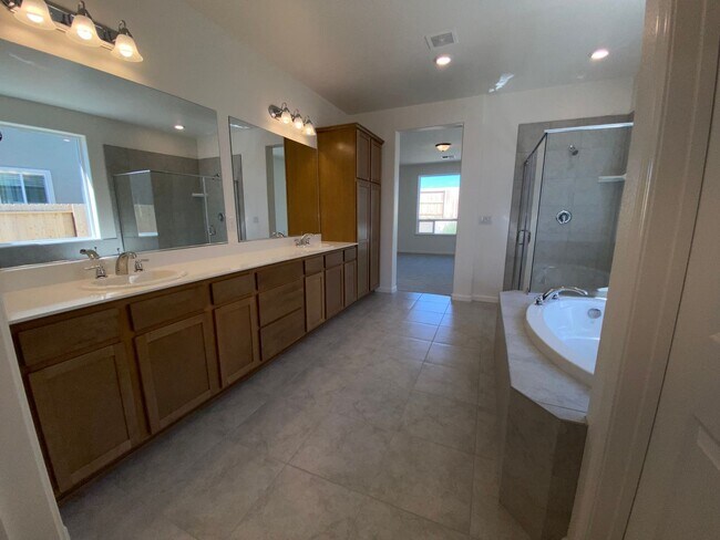 Building Photo - Built 2024 Spanish Springs Reno 5 Bedroom ...