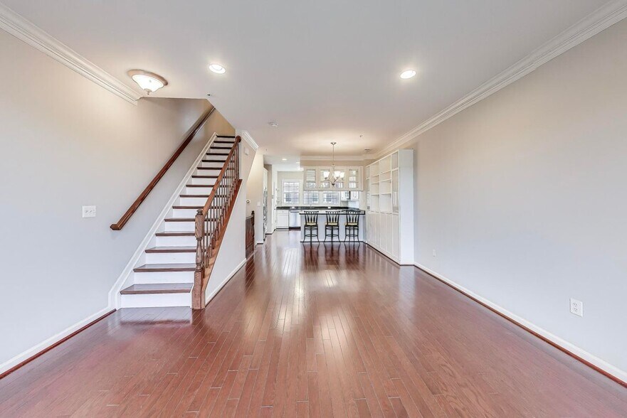 Building Photo - 816 Fair Winds Way