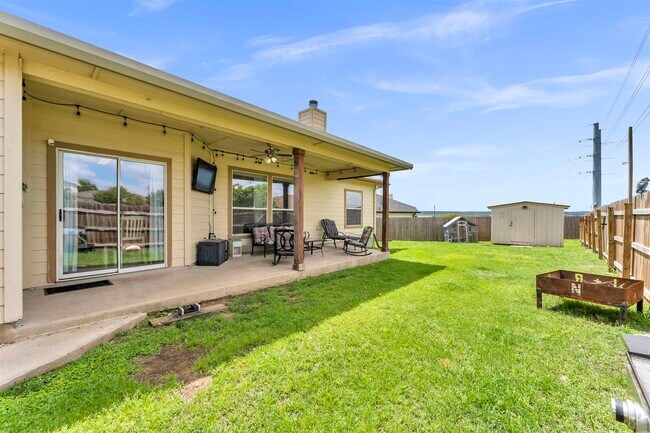 Building Photo - 102 Cailin Ct