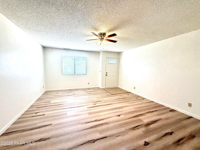 Building Photo - 339 Rim Rock Cir