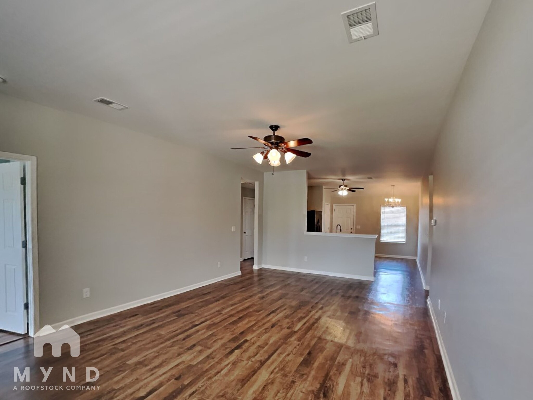 Building Photo - 390 Woodland Trl