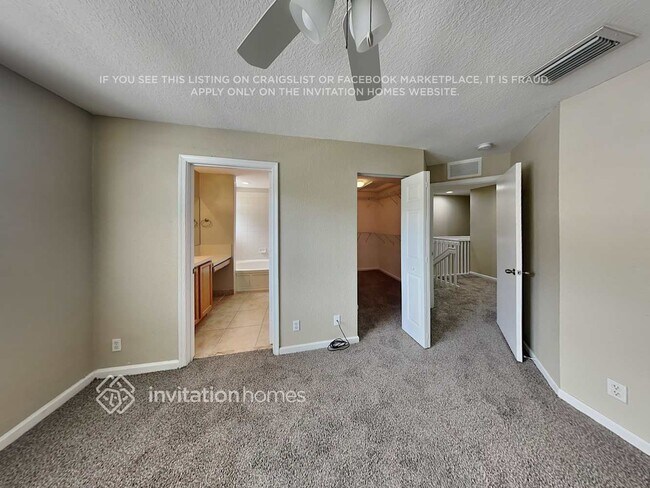 Building Photo - 1428 W Wickham Cir