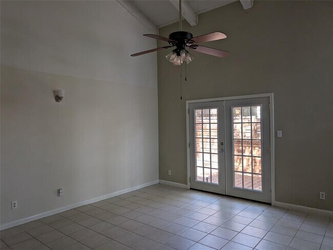 Building Photo - 3300 Clawson Rd