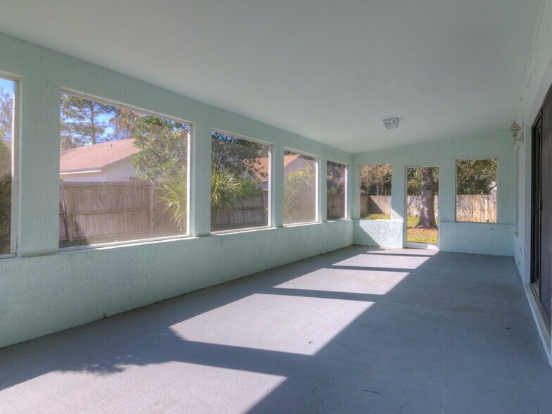 Building Photo - 2066 Inge Ct