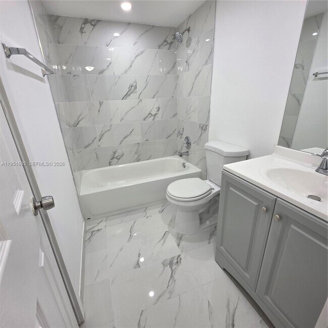 Building Photo - 19771 SW 114th Ave