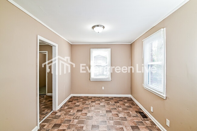 Building Photo - 6207 Moses St