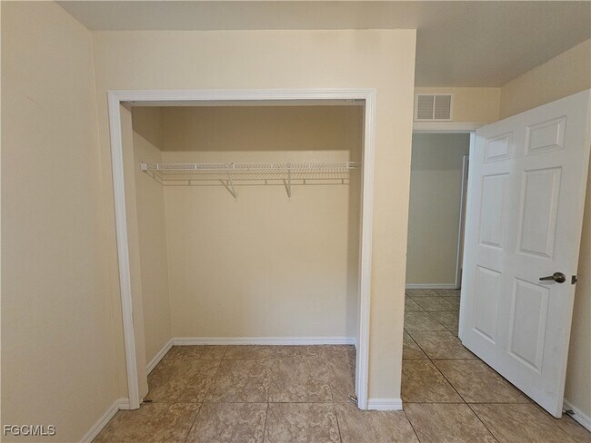 Primary Photo - 4642 26th St SW