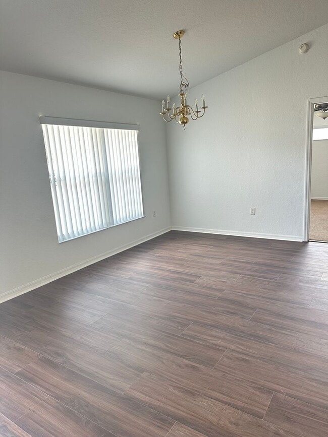 Building Photo - Marion Oaks