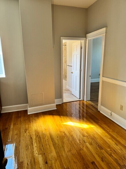 Building Photo - 1193 Commonwealth Ave