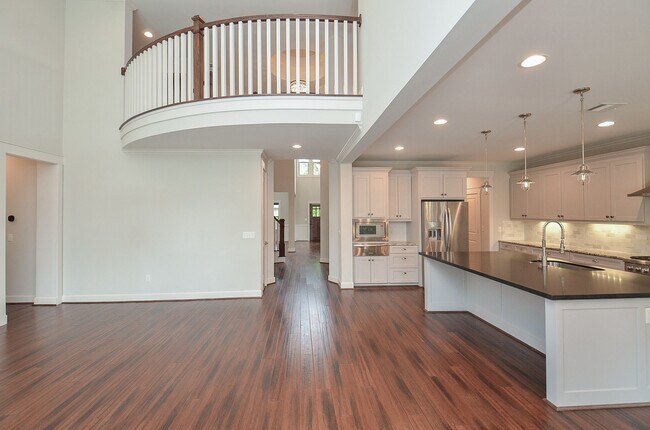 Building Photo - 5413 De Milo Dr