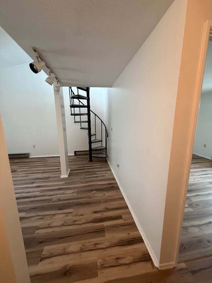 Building Photo - 270 Burgundy Hill Ln