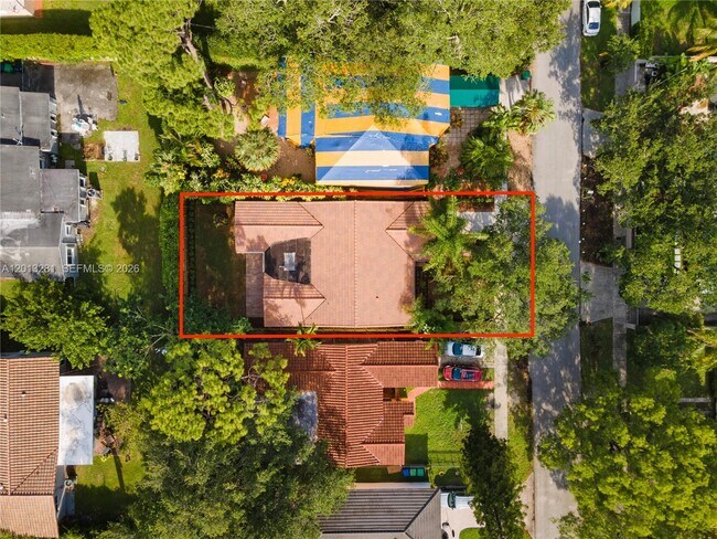 Building Photo - 5770 SW 55th St