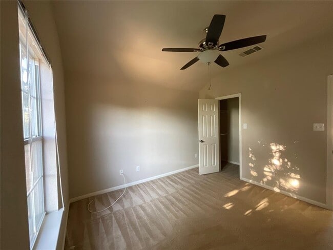 Building Photo - 4427 Meadowside Ln