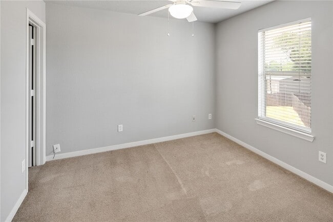 Building Photo - 503 Thornton Ct